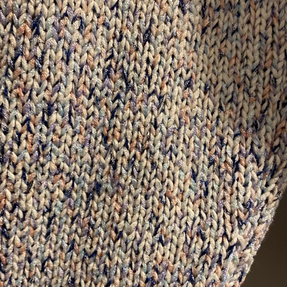 🌸🐟Knitting Sweater ~L~🐟🌸 - Picture 3 of 3